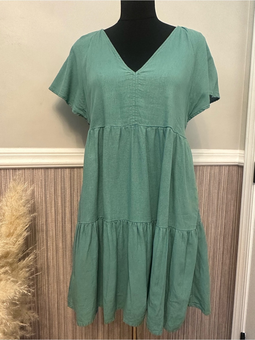 Universal Thread Linen Blend Tiered Babydoll Dress Green Small Pockets